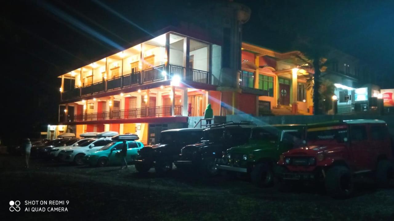 פרובולינגו Hotel Nur Cahaya - Syariah מראה חיצוני תמונה