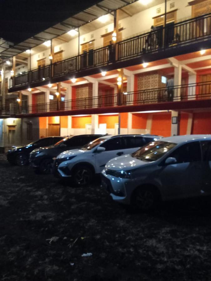 פרובולינגו Hotel Nur Cahaya - Syariah מראה חיצוני תמונה